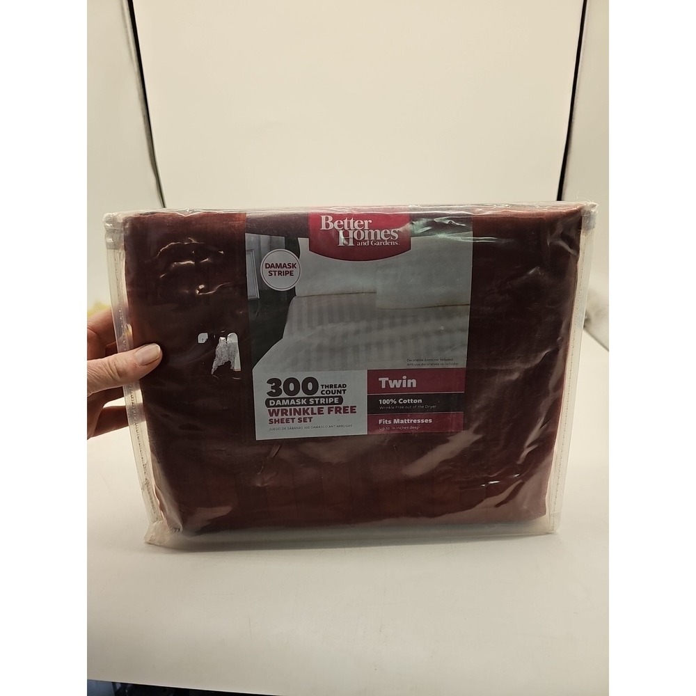 Better‎ Homes and Garderns 300 Thread Count Twin Sheet Set Red Damask Stripe New